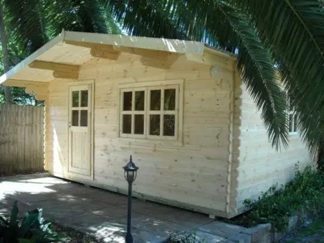 Luton Log Cabin